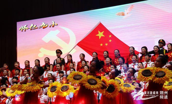 章子怡一家五口过万圣节,他们一家人都是以什么造型亮相的?—专业问答交流平台!